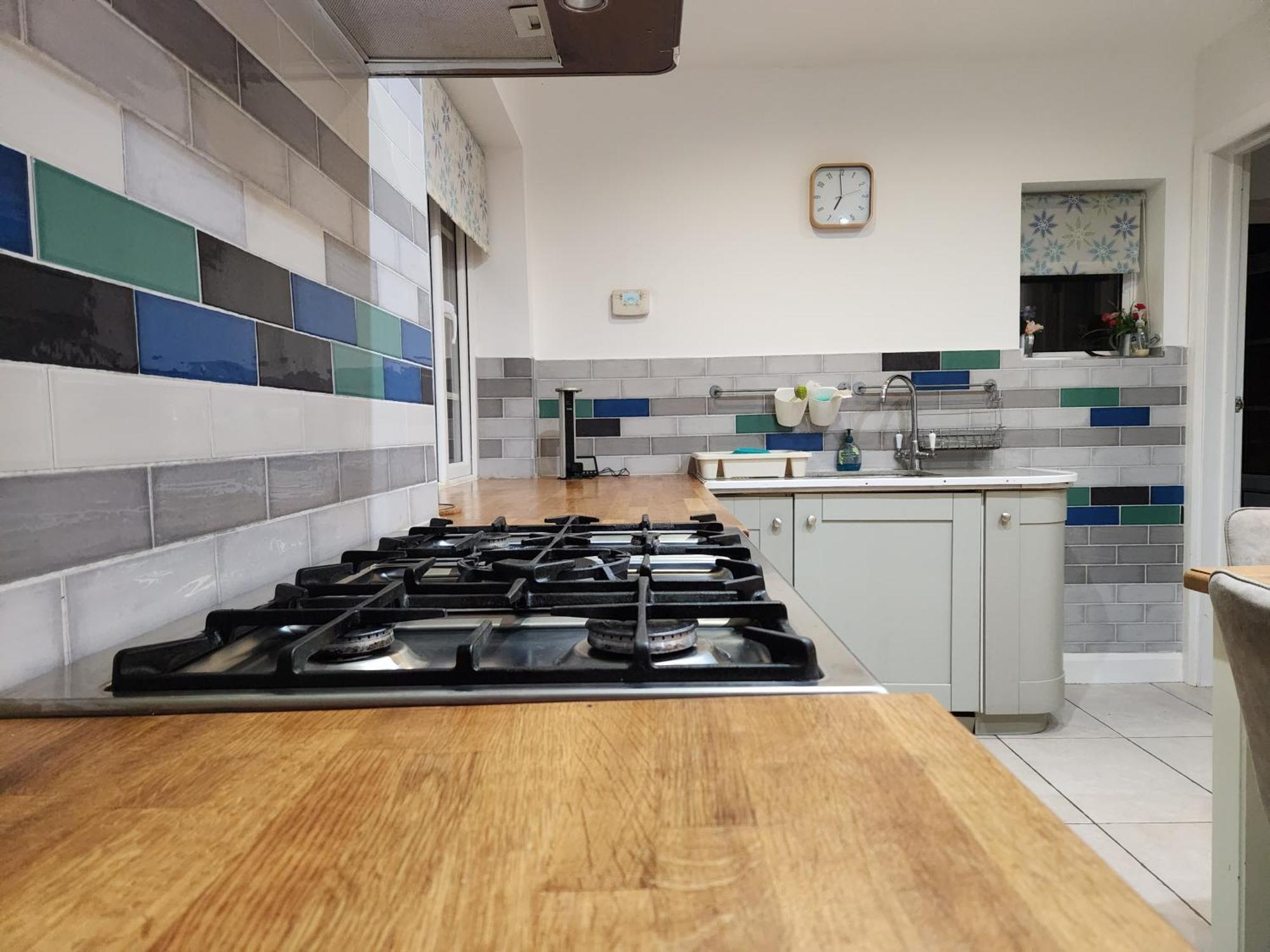 Elmdon House With 4 Spacious Bedrooms To Choose Birmingham Exterior foto